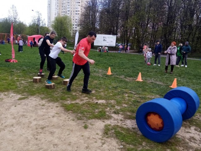 Спортивные семьи из Внукова поучаствовали в финале окружных соревнований «Всей семьей за здоровье»